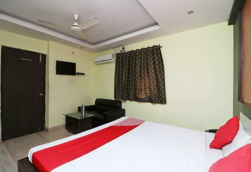 اتاق استاندارد, Vaccinated Staff- Oyo 45540 Prakash Inn
