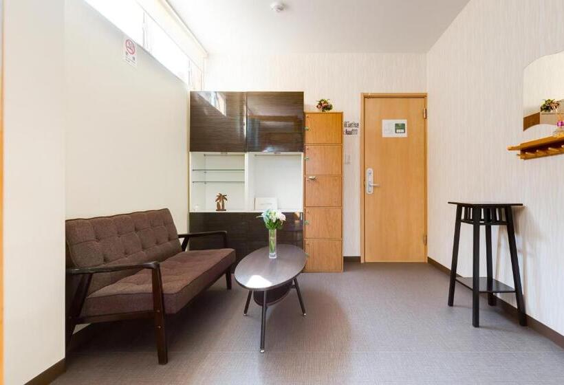 اتاق استاندارد چهارنفره با سرویس بهداشتی مشترک, Abc Guesthouse