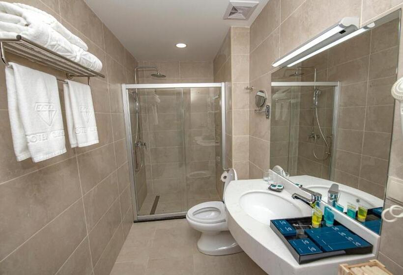 اتاق استاندارد, Crystal Resort