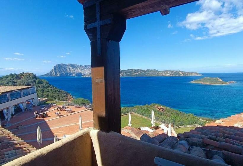 استودیوی استاندارد با چشم‌انداز دریا, Villaggio Est A Capo Coda Cavallo San Teodoro
