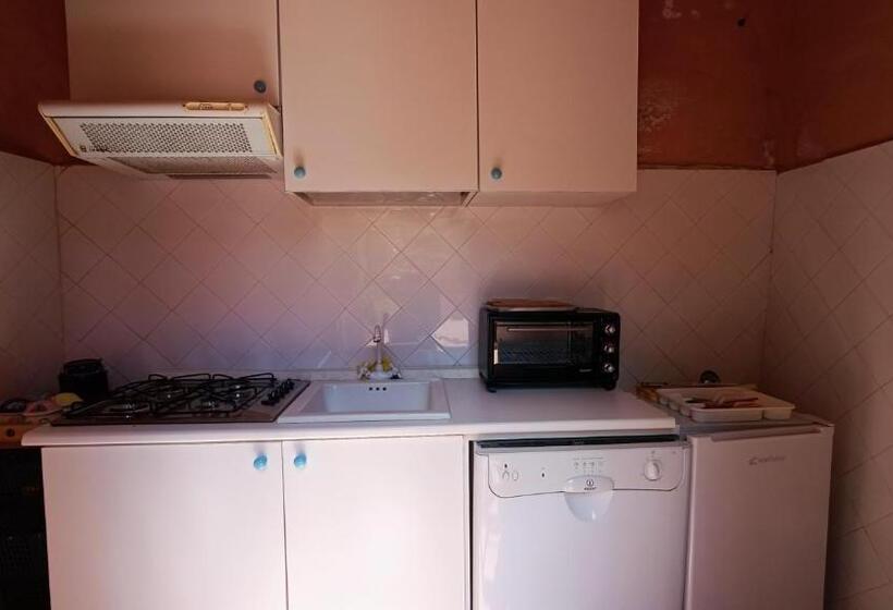 استودیو استاندارد با تراس, Villaggio Est A Capo Coda Cavallo San Teodoro