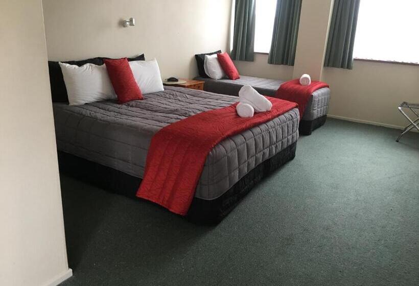 استودیوی استاندارد, Ascot Oamaru Motel