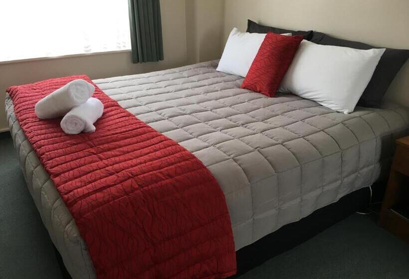 استودیوی استاندارد, Ascot Oamaru Motel