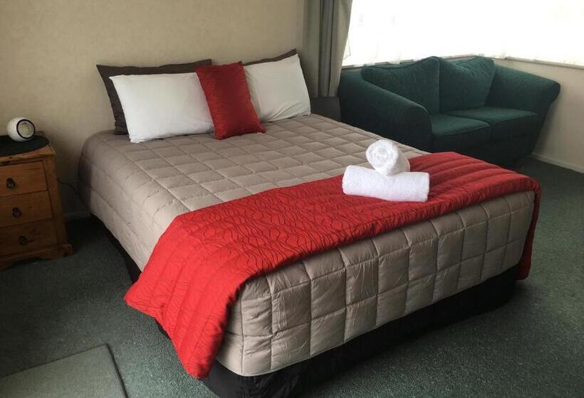 استودیوی لوکس, Ascot Oamaru Motel