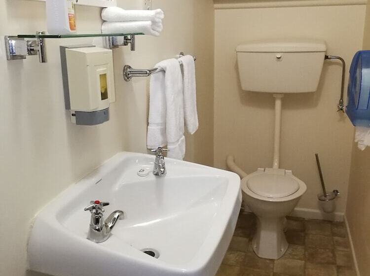 استودیوی لوکس, Ascot Oamaru Motel
