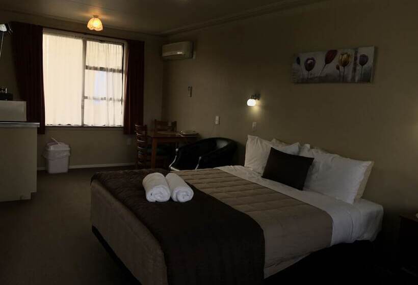 استودیوی لوکس, Ascot Oamaru Motel