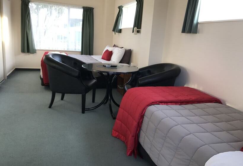 استودیوی لوکس, Ascot Oamaru Motel