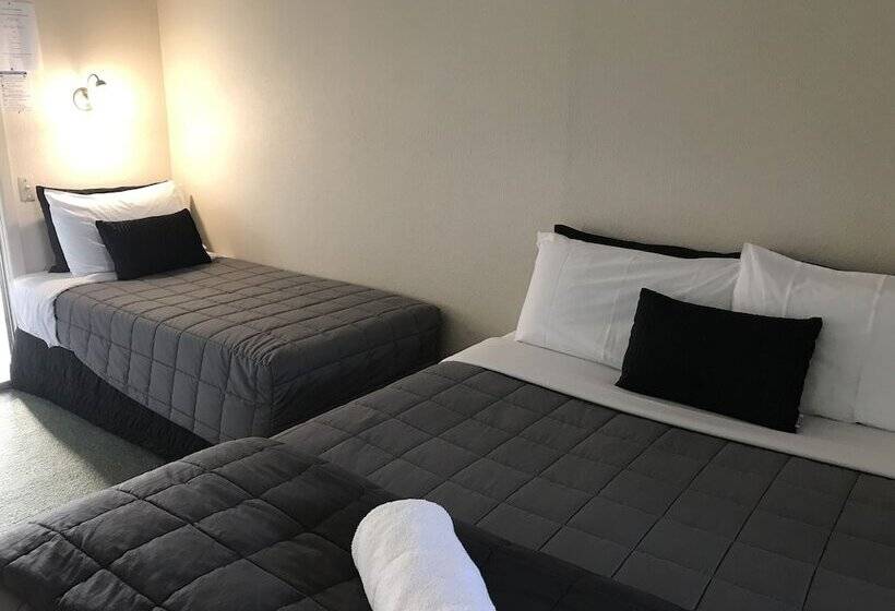 استودیوی استاندارد, Ascot Oamaru Motel