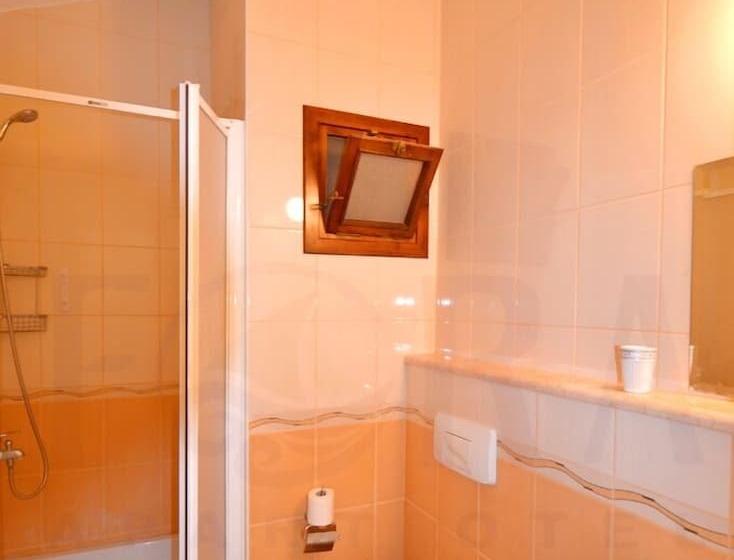 آپارتمان اکونومی 1 خوابه, Fora Apart