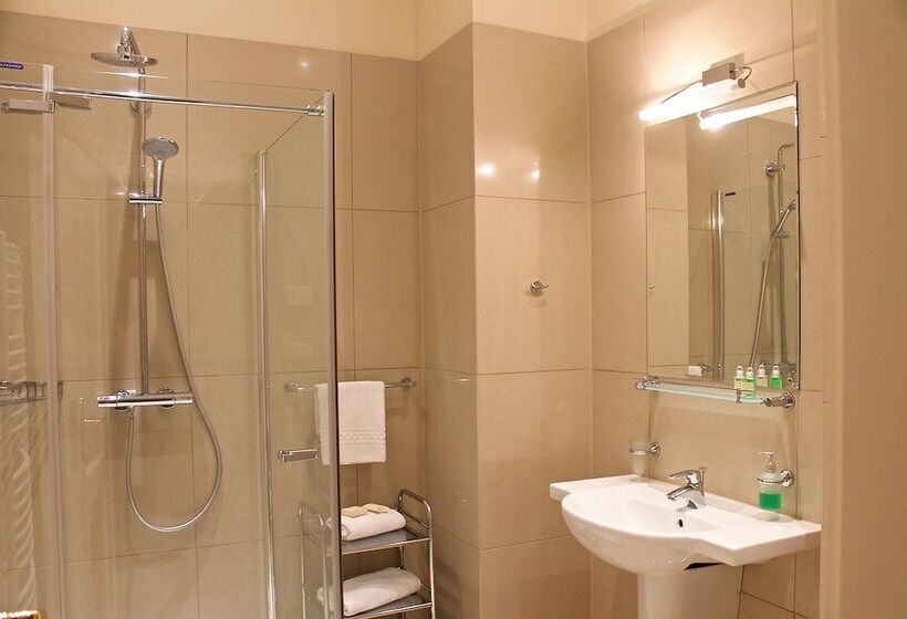 اتاق استاندارد, Gourmet Hotel Villa Patriot