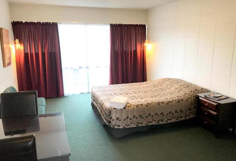استودیوی استاندارد, Greenview Motel