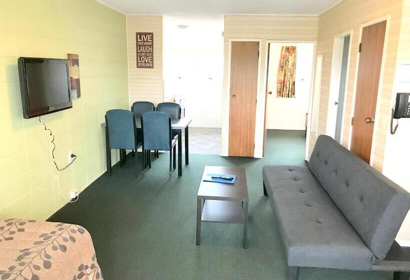 اتاق کلاسیک خانوادگی, Greenview Motel