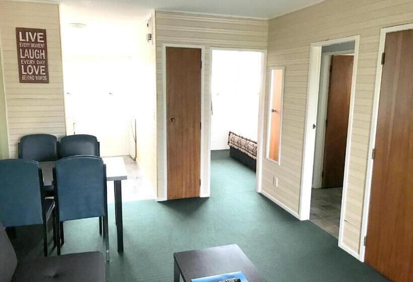 اتاق کلاسیک خانوادگی, Greenview Motel