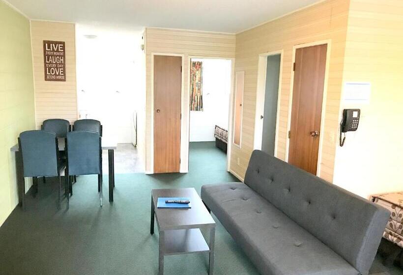 اتاق کلاسیک خانوادگی, Greenview Motel