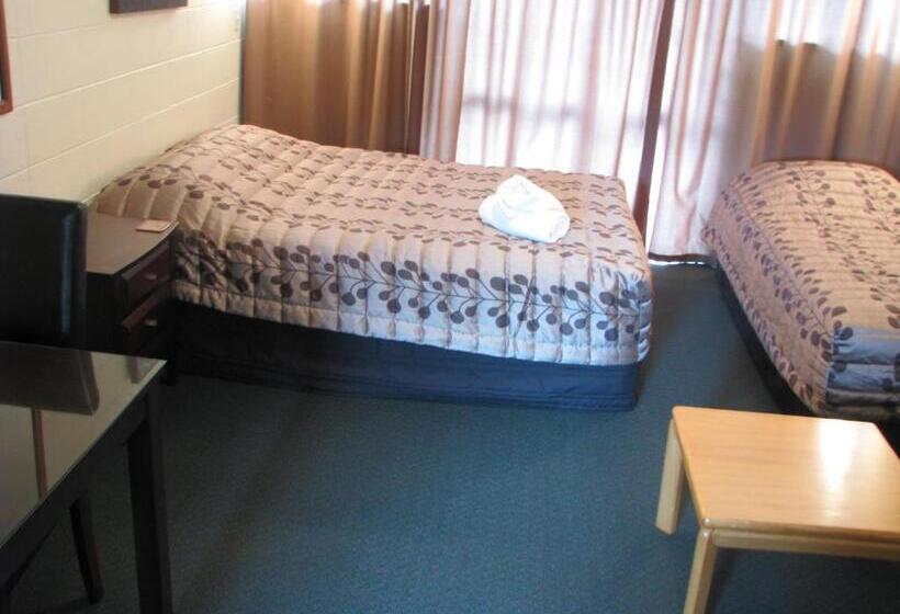 استودیوی استاندارد, Greenview Motel