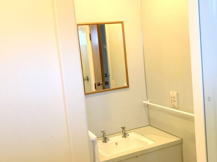 استودیوی استاندارد, Greenview Motel