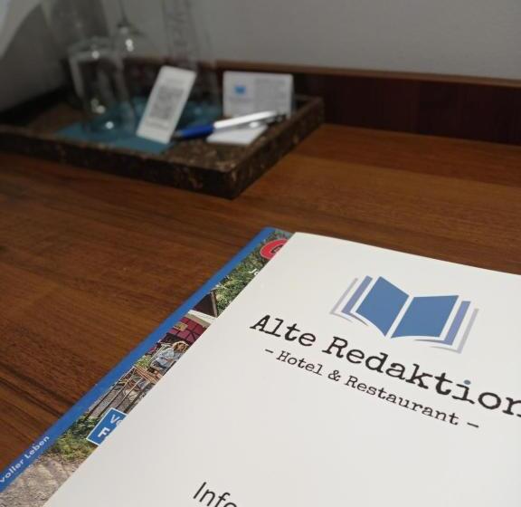 اتاق استاندارد, Alte Redaktion