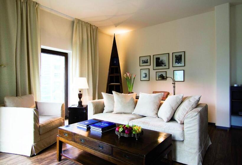 سوییت, Abion Villa Suites