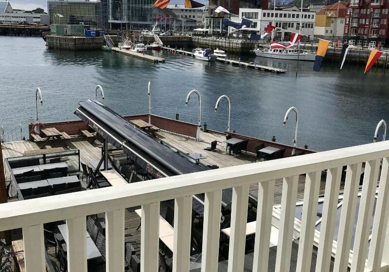 سوییت جونیور با بالکن, Anker Brygge