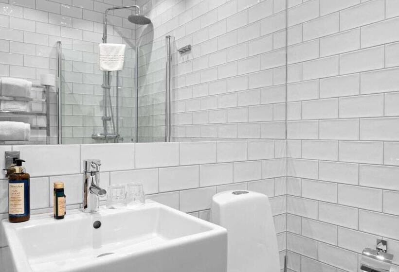 스탠다드 룸 킹사이즈 침대, Donners Hotell
