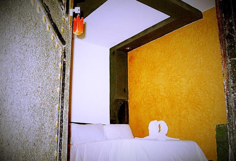 اتاق سوپریور سه تخته, Restaurant La Kasbah