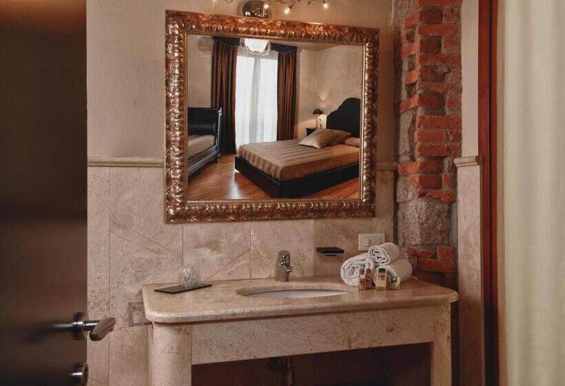 سوییت جونیور, La Locanda Del Conte Mameli