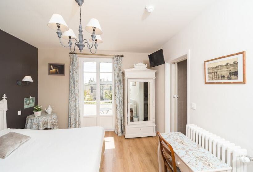 اتاق سوپریور سه تخته, La Villa Les Mots Passants