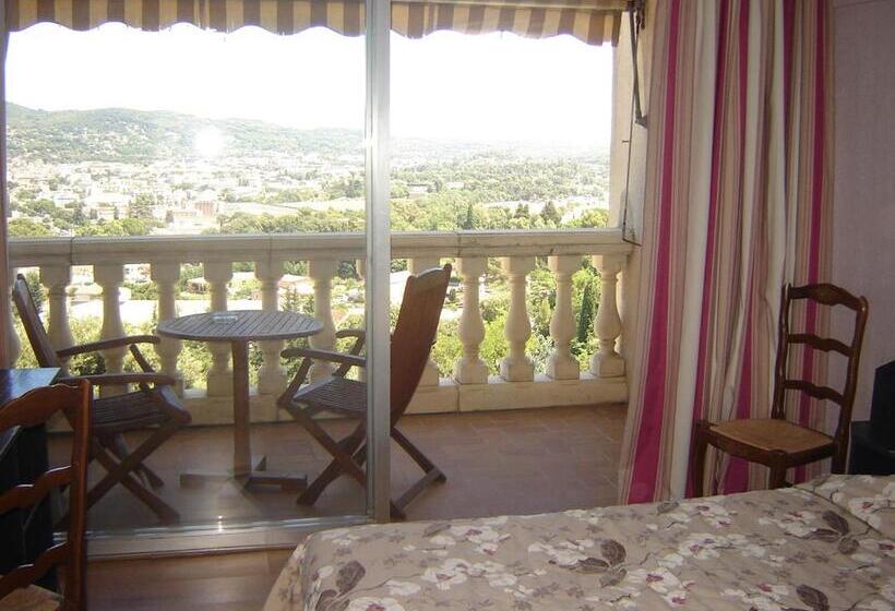 اتاق استاندارد, Logis Hotel Le Col De L Ange