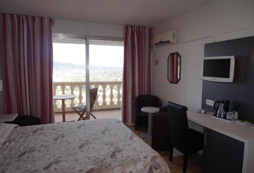 اتاق سوپریور, Logis Hotel Le Col De L Ange