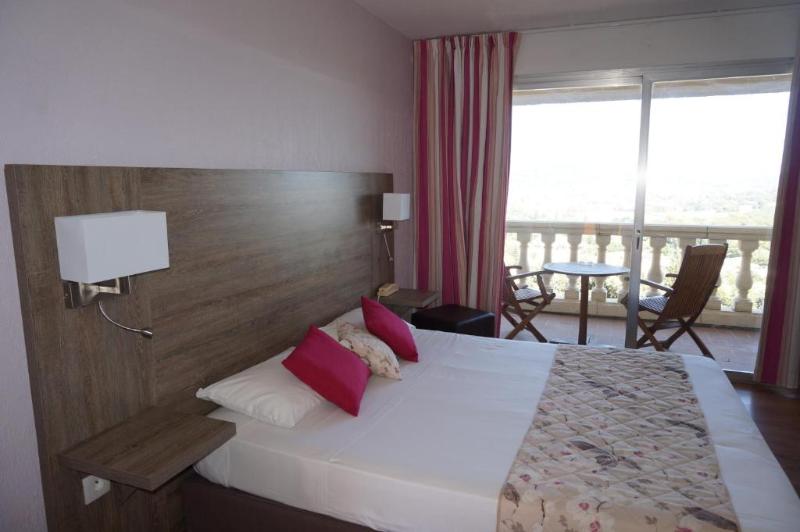 اتاق استاندارد, Logis Hotel Le Col De L Ange