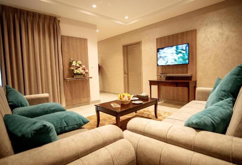 سوییت سوپریور, My Luxury