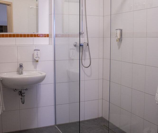 اتاق استاندارد چهار تخته, Orange Hotel Und Apartments