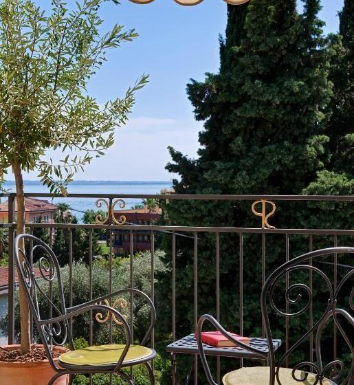 اتاق لوکس با بالکن, Palace Hotel San Pietro