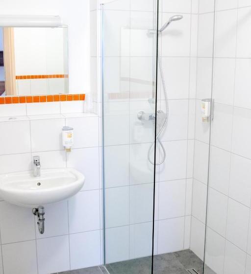 اتاق استاندارد چهار تخته, Orange Hotel Und Apartments