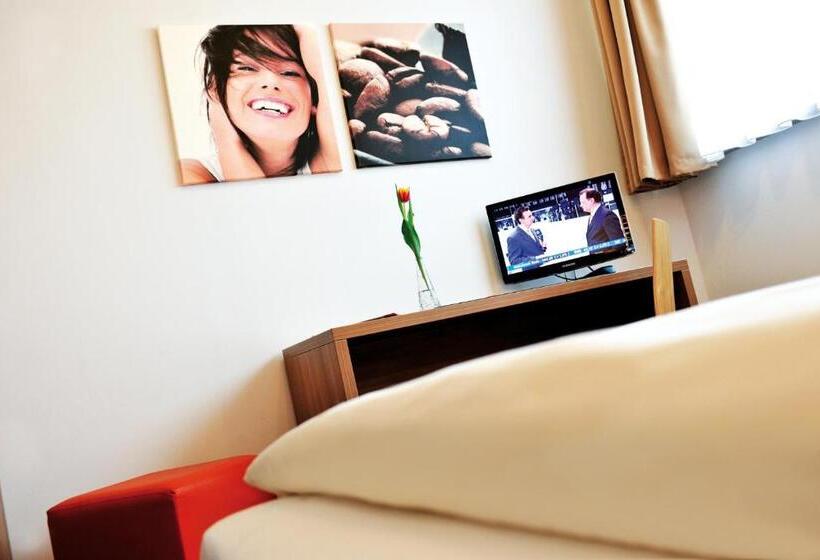 اتاق اکونومی یک تخته, Orange Hotel Und Apartments