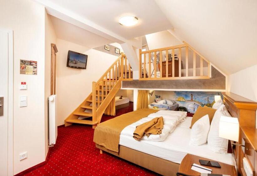 اتاق خانوادگی, Romantik Hotel Scheelehof Stralsund
