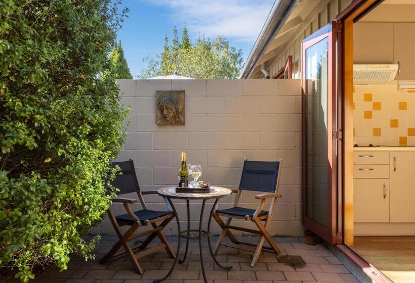 سوییت, Settlers Boutique Motel