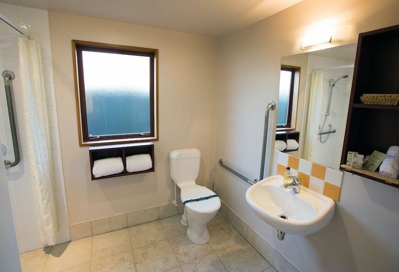 استودیوی استاندارد, Settlers Boutique Motel