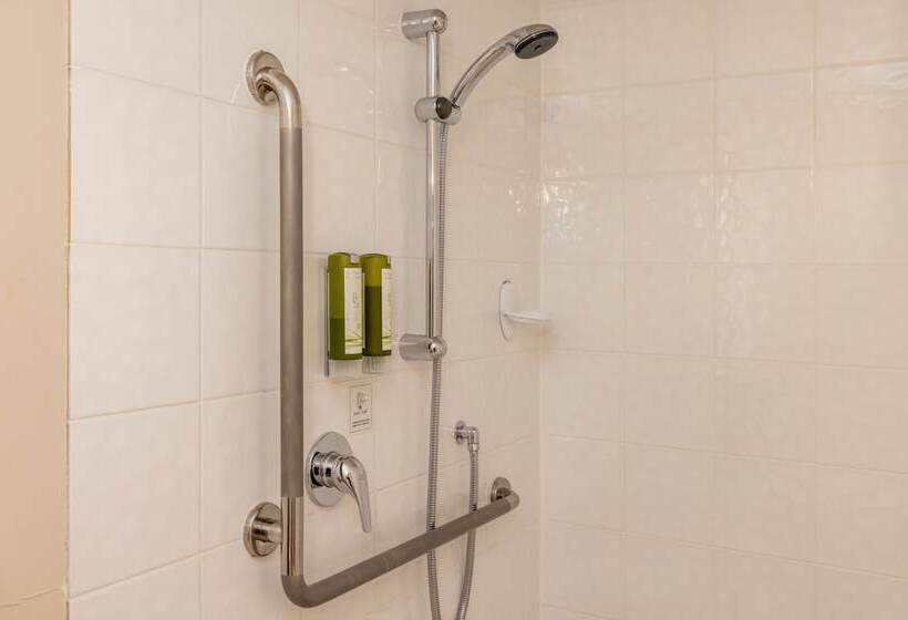 استودیوی استاندارد, Settlers Boutique Motel