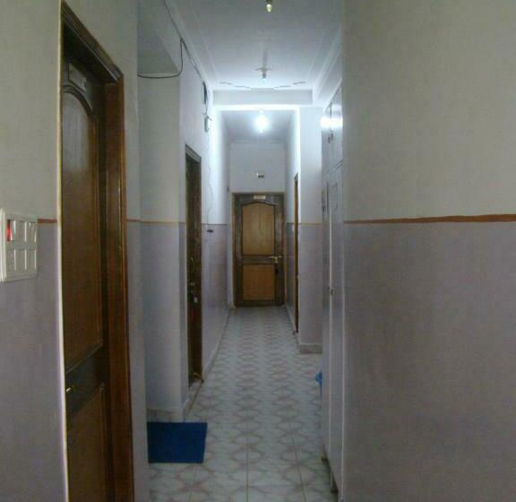 اتاق لوکس, Tara Guest House