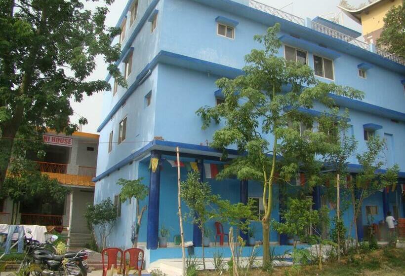 اتاق راحتی, Tara Guest House