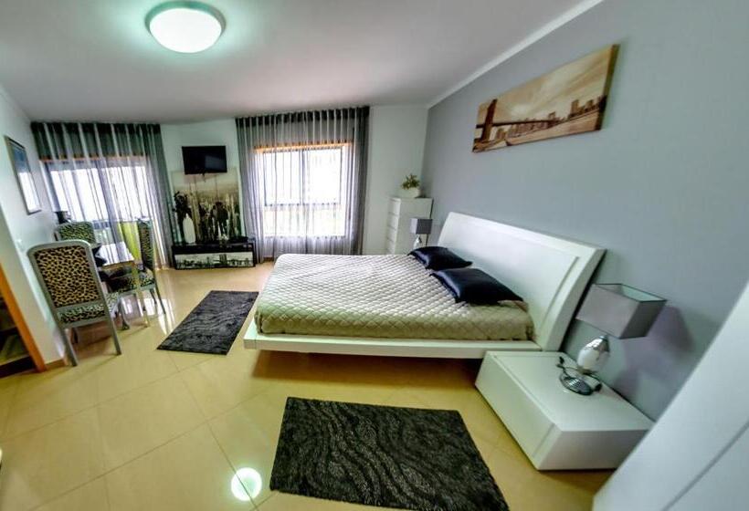 استودیوی استاندارد, Apartamentos 7 Saias   Centro