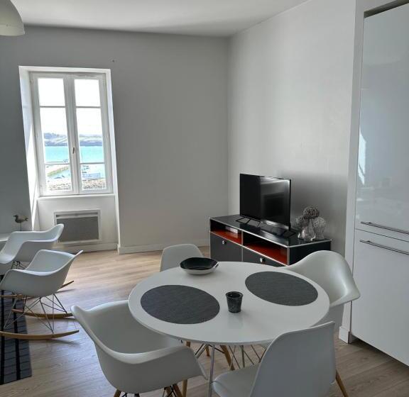 آپارتمان 1 خوابه با چشم‌انداز دریا, Appartement Design I   Port Du Rosmeur   Douarnenez
