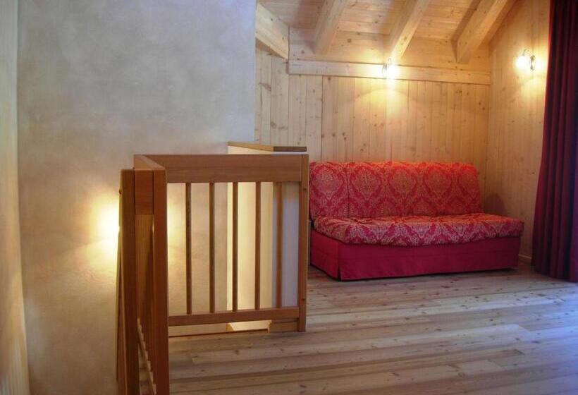 آپارتمان 2 خوابه با بالکن, Appartments Helvetia