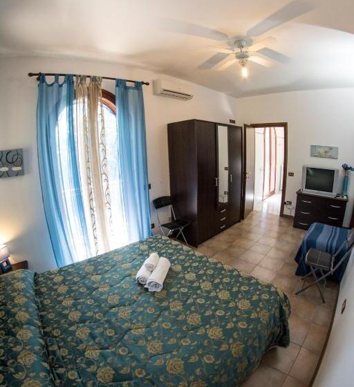 اتاق استاندارد با بالکن, Villa Marysa Apartments Seaview