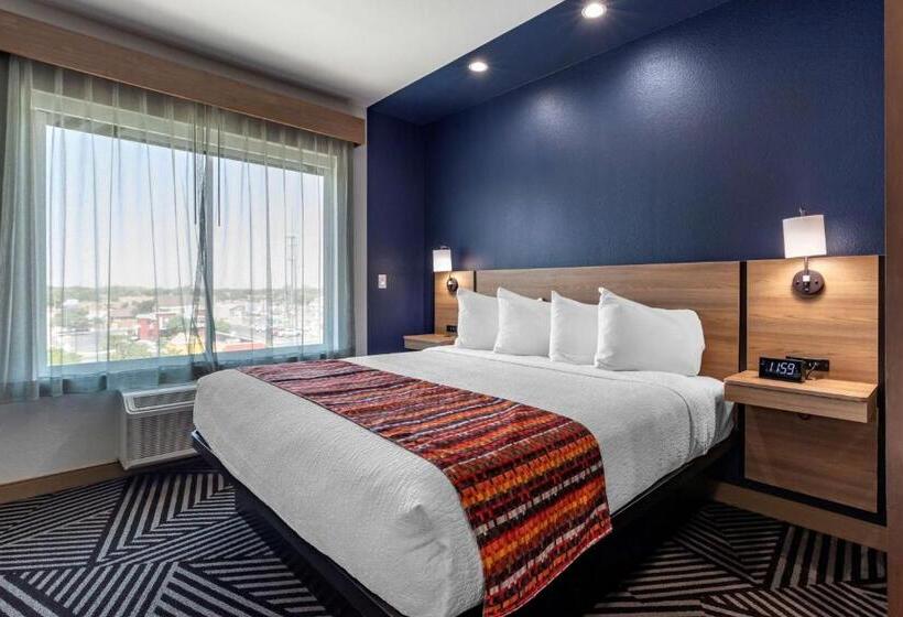سوئیت با تخت بزرگ, Best Western Plus Amarillo East