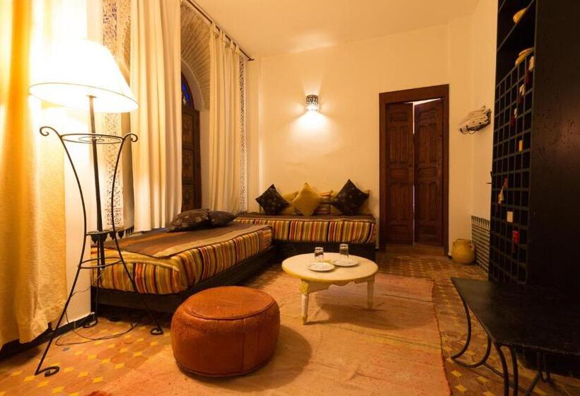 اتاق سوپریور خانوادگی, Riad El Ma