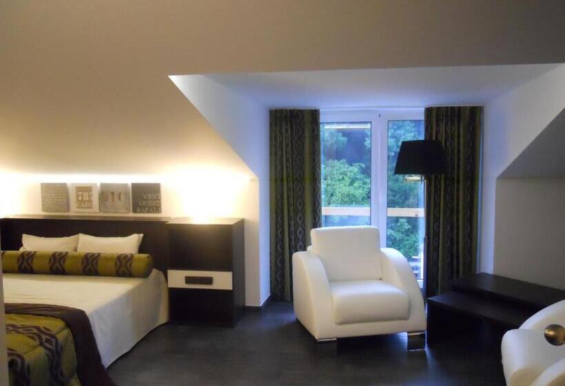 سوییت لوکس, Apparthotel Belle Vue