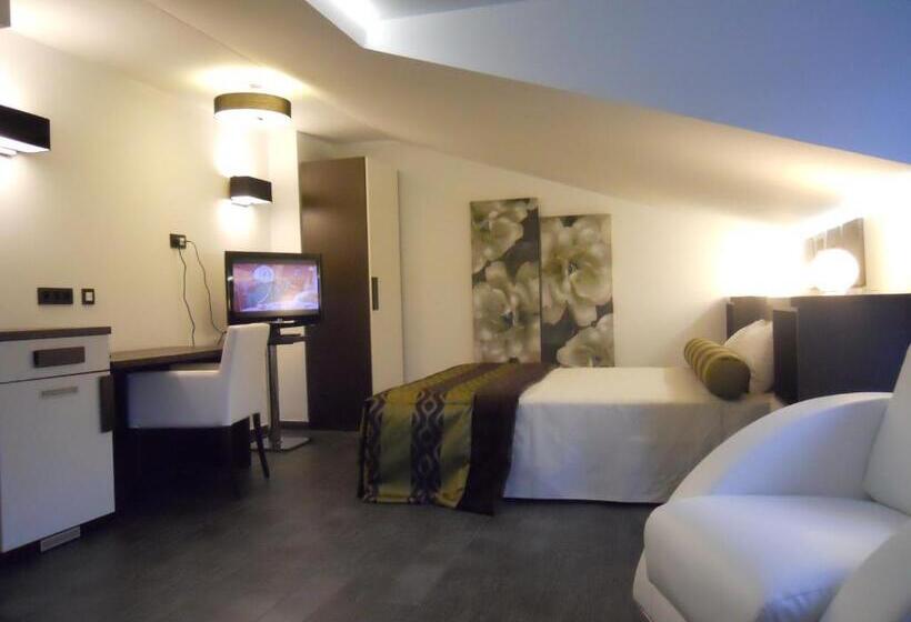 سوییت لوکس, Apparthotel Belle Vue