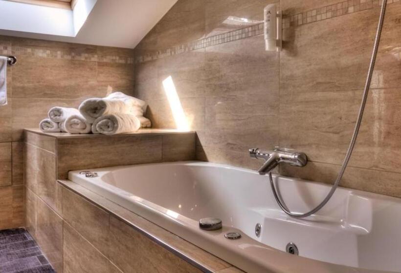 سوییت لوکس, Apparthotel Belle Vue
